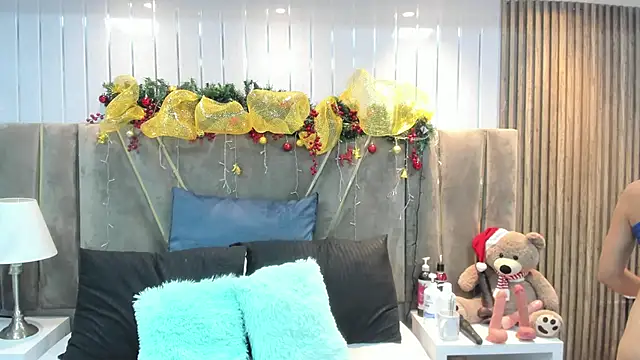 Snapshot of Vicky__skinny_ chatting on December 29, 2024, 11:40 am Vicky skinny online show from December 29, 2024, 11:40 am