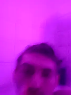 Wesleymodel online show from January 8, 2026, 9:54 pm