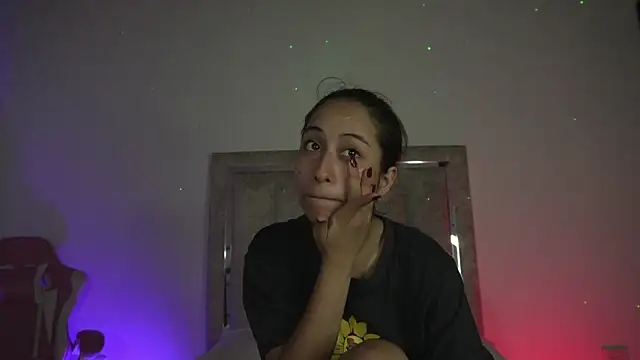 Snapshot of little-Emma chatting on May 23, 2026, 11:59 pm little-Emma online show from May 23, 2026, 11:59 pm