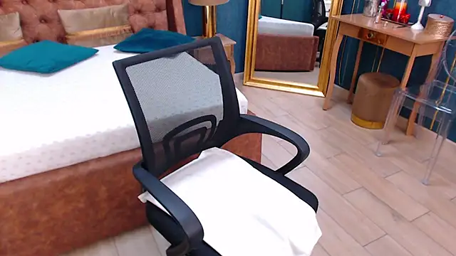 Snapshot of SerenaXMendez chatting on January 31, 2025, 8:22 am SerenaXMendez online show from January 31, 2025, 8:22 am