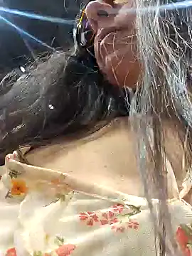 Snapshot of Reinacatchile chatting on February 8, 2025, 8:32 pm Reinacatchile online show from February 8, 2025, 8:32 pm