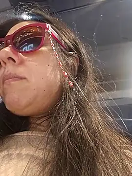 Snapshot of Reinacatchile chatting on February 23, 2025, 6:56 pm Reinacatchile online show from February 23, 2025, 6:56 pm