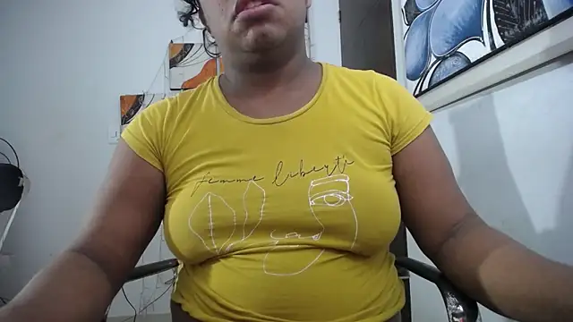 Snapshot of tsbigcock10incock chatting on May 6, 2026, 3:21 am tsbigcock10incock online show from May 6, 2026, 3:21 am