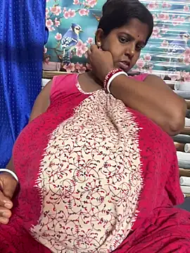 Beauty-queen online show from April 23, 2026, 4:19 pm