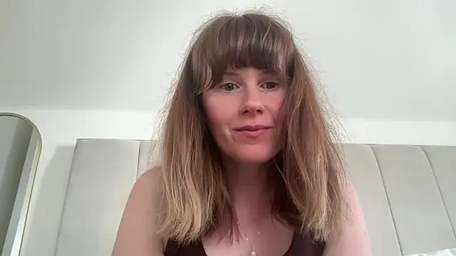 Snapshot of redheadrosie69 chatting on May 13, 2026, 9:16 am redheadrosie69 online show from May 13, 2026, 9:16 am