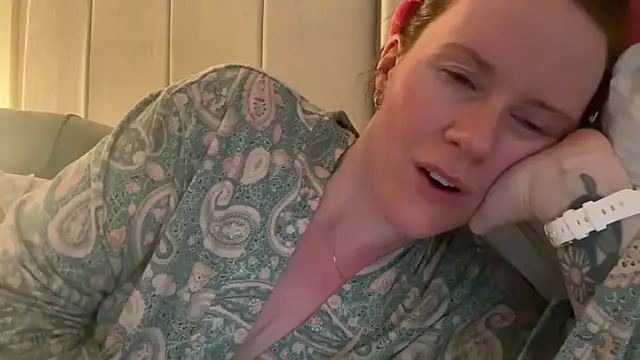 Snapshot of redheadrosie69 chatting on May 26, 2026, 6:50 pm redheadrosie69 online show from May 26, 2026, 6:50 pm