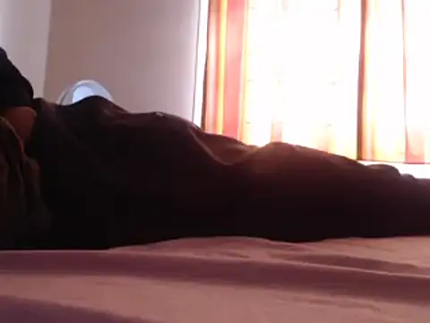 Snapshot of gentleman404040 chatting on December 3, 2024, 11:51 am gentleman404040 online show from December 3, 2024, 11:51 am