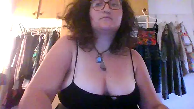 juicyrubies online show from November 2, 2025, 11:15 am