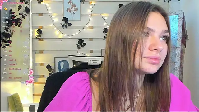 Josephine Kiss online show from October 28, 2025, 7:18 am