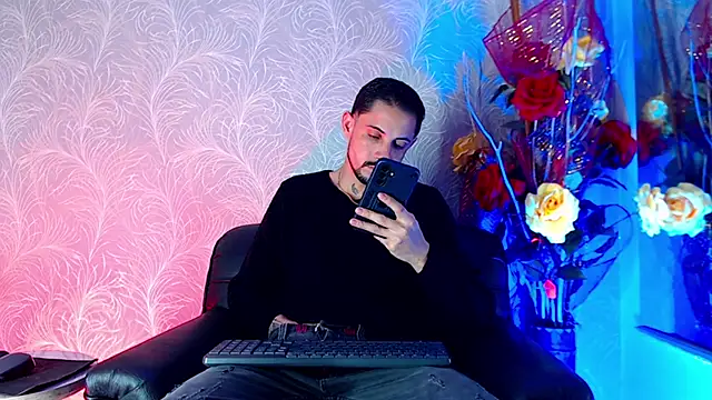 Snapshot of Erick_Wall chatting on January 13, 2026, 2:48 am Erick Wall online show from January 13, 2026, 2:48 am