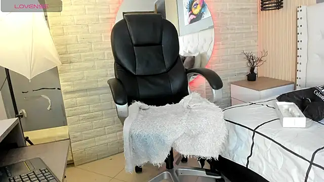 Snapshot of sussy__stone chatting on May 12, 2026, 12:11 pm sussy stone online show from May 12, 2026, 12:11 pm