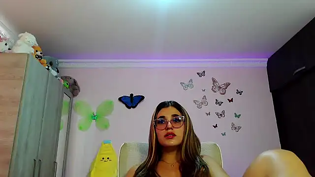 Snapshot of caroline_jonson chatting on September 10, 2025, 2:16 pm caroline jonson online show from September 10, 2025, 2:16 pm