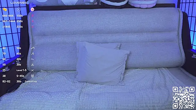 Snapshot of Mary_Shake chatting on February 17, 2025, 12:11 am Mary Shake online show from February 17, 2025, 12:11 am