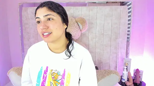 Snapshot of Danna_777_ chatting on November 26, 2025, 10:10 pm Danna 777 online show from November 26, 2025, 10:10 pm