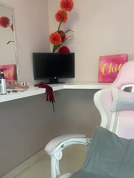 Snapshot of Danna_777_ chatting on March 15, 2025, 7:53 am Danna 777 online show from March 15, 2025, 7:53 am