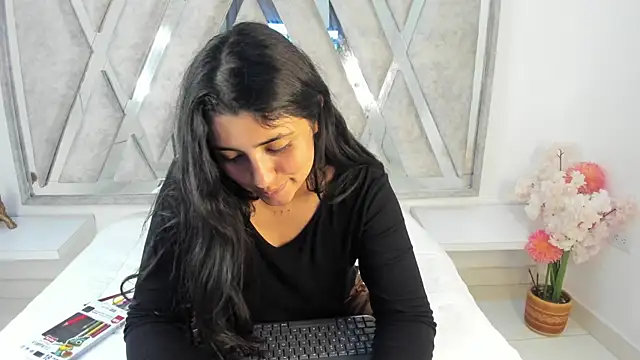 Snapshot of Danna_777_ chatting on March 10, 2025, 11:49 pm Danna 777 online show from March 10, 2025, 11:49 pm