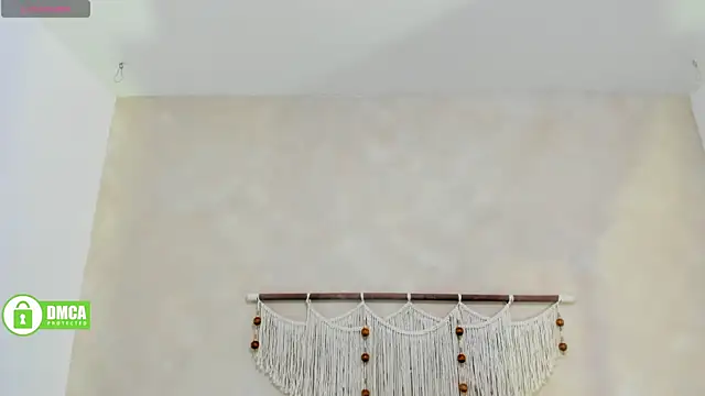  anavictoria  online show from September 23, 2025, 6:15 pm