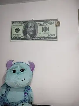 Snapshot of Tifanny_Sweett chatting on November 15, 2025, 4:38 am Tifanny Sweett online show from November 15, 2025, 4:38 am