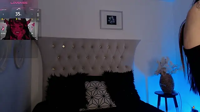 Snapshot of Tifanny_Sweett chatting on September 29, 2025, 3:17 pm Tifanny Sweett online show from September 29, 2025, 3:17 pm