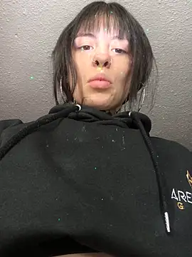 Snapshot of Tifanny_Sweett chatting on October 3, 2025, 2:59 am Tifanny Sweett online show from October 3, 2025, 2:59 am