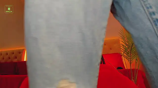 Snapshot of Whitney_Svonn chatting on December 30, 2024, 10:32 am Whitney Svonn online show from December 30, 2024, 10:32 am