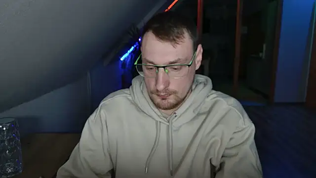 Relsxboy online show from February 13, 2025, 5:22 pm