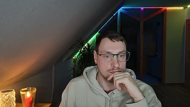 Relsxboy online show from January 10, 2025, 7:54 pm