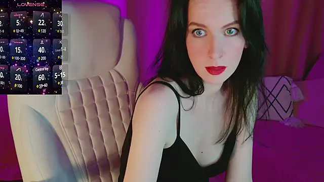 Snapshot of AndreaAshton chatting on March 16, 2025, 3:39 pm AndreaAshton online show from March 16, 2025, 3:39 pm