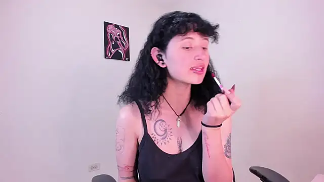 Snapshot of valent_27 chatting on November 30, 2025, 3:18 am valent 27 online show from November 30, 2025, 3:18 am