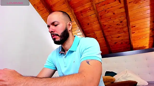 Tom Bailey online show from November 9, 2025, 1:37 pm