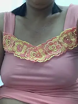 Lanyingxin18 online show from July 5, 2026, 6:04 pm