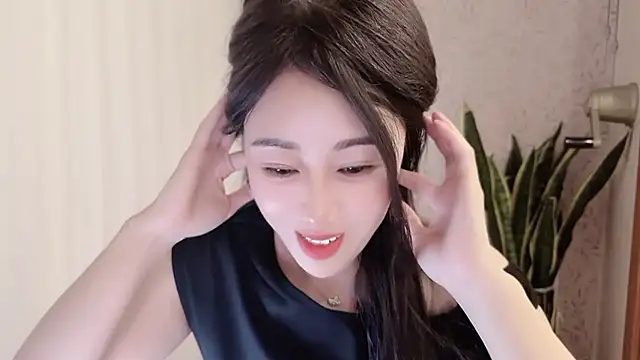 Snapshot of Y-Ou86 chatting on September 11, 2025, 1:22 pm Y-Ou86 online show from September 11, 2025, 1:22 pm