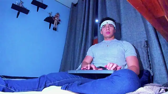 Stefann salvatoree online show from January 17, 2025, 3:55 am
