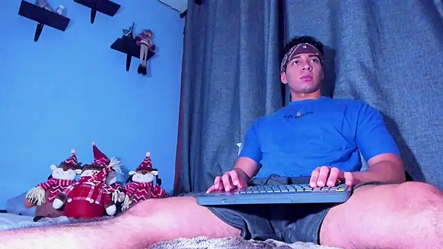Stefann salvatoree online show from January 8, 2025, 2:46 am