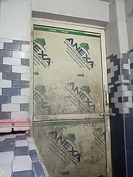 hotvarunrita online show from October 10, 2025, 3:40 am