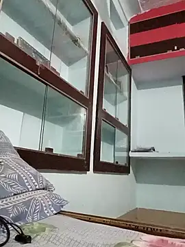 hotvarunrita online show from October 5, 2025, 8:16 am