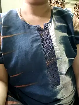 cuteyqueen online show from March 16, 2025, 9:16 am