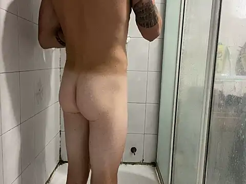 Snapshot of Sweetpasses chatting on March 10, 2025, 11:06 pm Sweetpasses online show from March 10, 2025, 11:06 pm