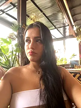 Snapshot of AbbyMillerrr chatting on November 5, 2025, 3:37 pm AbbyMillerrr online show from November 5, 2025, 3:37 pm