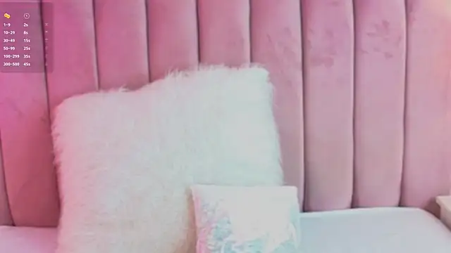 Snapshot of KimberlyCutee chatting on July 16, 2026, 7:44 pm KimberlyCutee online show from July 16, 2026, 7:44 pm