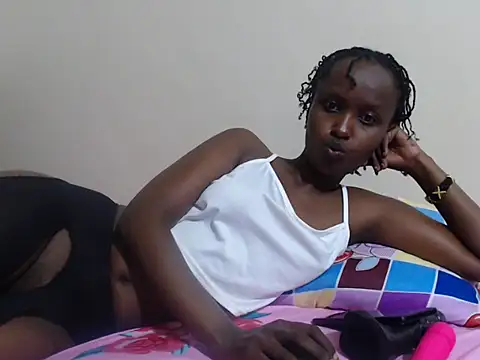 pretty shee22 online show from October 12, 2025, 7:21 am