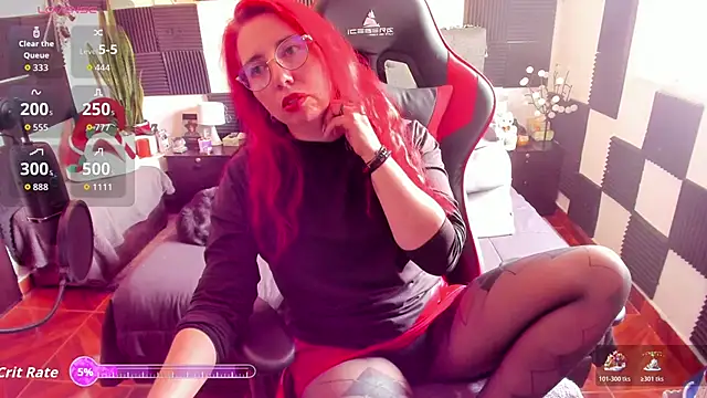 Snapshot of Ursula_fire chatting on December 16, 2025, 8:35 pm Ursula fire online show from December 16, 2025, 8:35 pm