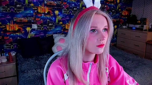 SweeteRose Royce online show from October 1, 2025, 4:11 pm