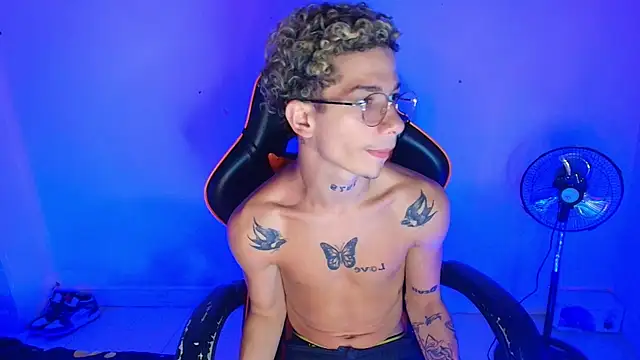 Snapshot of mateodeamjo chatting on November 19, 2025, 7:41 am mateodeamjo online show from November 19, 2025, 7:41 am