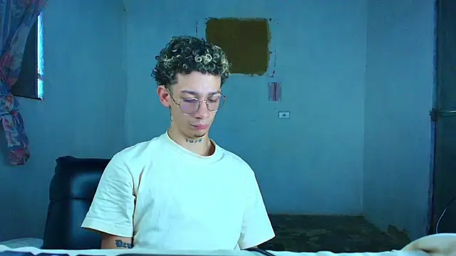 Snapshot of mateodeamjo chatting on February 16, 2026, 2:05 pm mateodeamjo online show from February 16, 2026, 2:05 pm