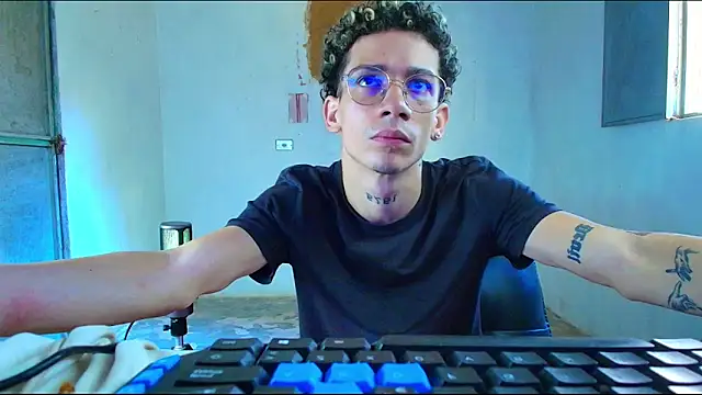 Snapshot of mateodeamjo chatting on February 12, 2026, 3:01 pm mateodeamjo online show from February 12, 2026, 3:01 pm