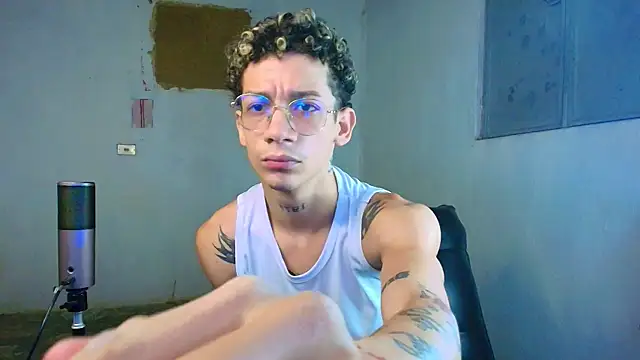 Snapshot of mateodeamjo chatting on February 26, 2026, 5:40 am mateodeamjo online show from February 26, 2026, 5:40 am