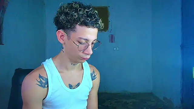 Snapshot of mateodeamjo chatting on February 22, 2026, 12:24 am mateodeamjo online show from February 22, 2026, 12:24 am