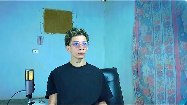 Snapshot of mateodeamjo chatting on February 8, 2026, 4:05 pm mateodeamjo online show from February 8, 2026, 4:05 pm