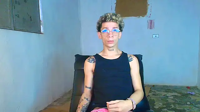 Snapshot of mateodeamjo chatting on January 7, 2026, 8:47 pm mateodeamjo online show from January 7, 2026, 8:47 pm